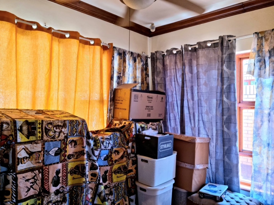 4 Bedroom Property for Sale in Roylglen Gardens Northern Cape